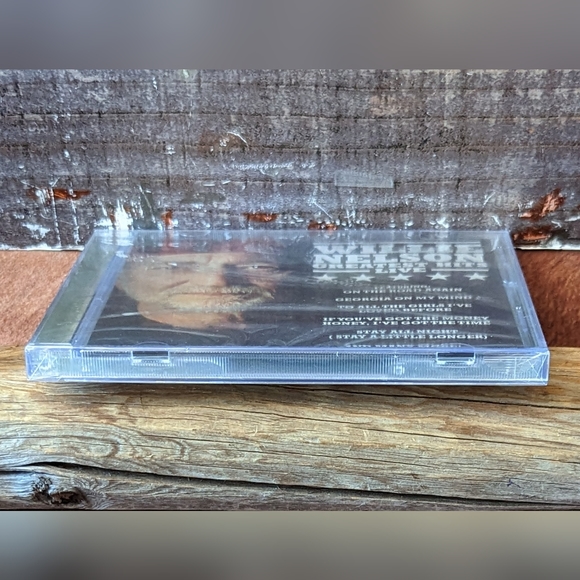 3/$10 2016 New Sealed Willie Nelson Greatest Hits Live CD - Picture 8 of 8